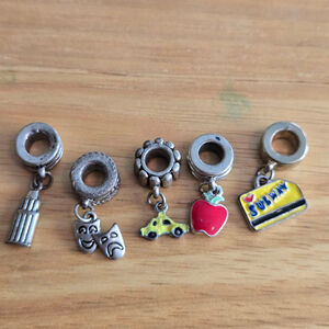 Charm Bracelet Beads Silvertone NYC Collectible Dangle Big Apple Theater Taxi